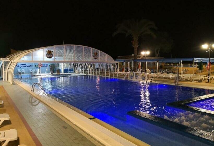 直达温泉标准间, Complejo Hostelero La Fuente