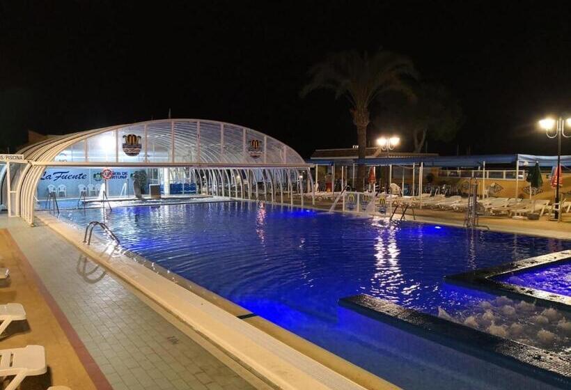 标准平房, Complejo Hostelero La Fuente