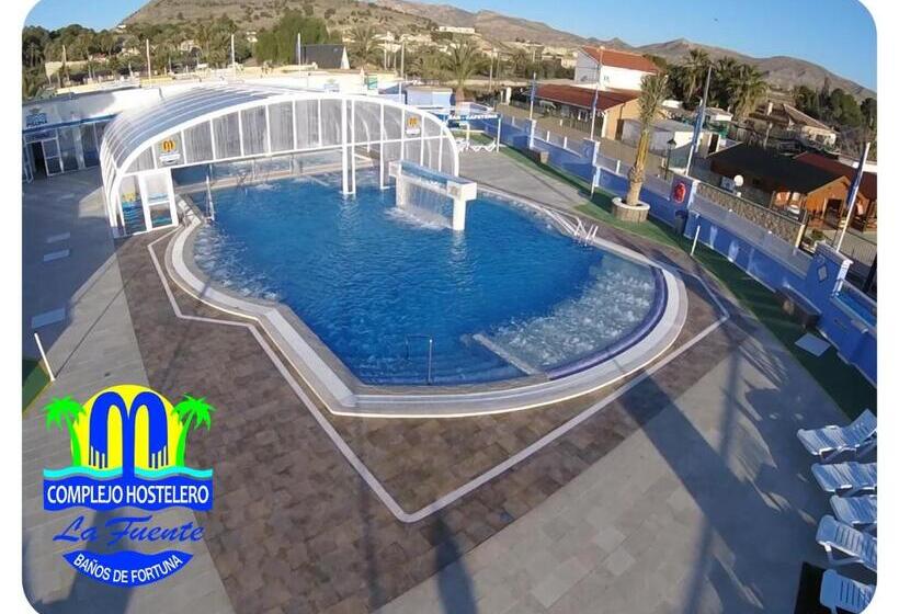 标准平房, Complejo Hostelero La Fuente