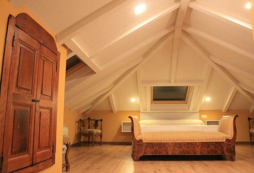 سوییت جونیور, Hostal Siglo Xix