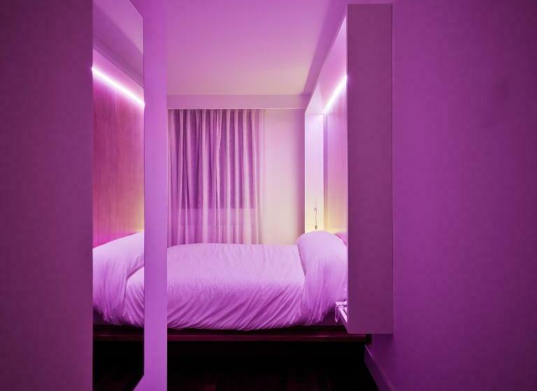 اتاق لوکس, Las Casas De Pandreula
