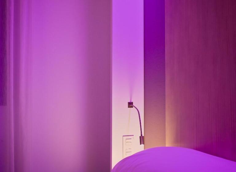 اتاق لوکس, Las Casas De Pandreula