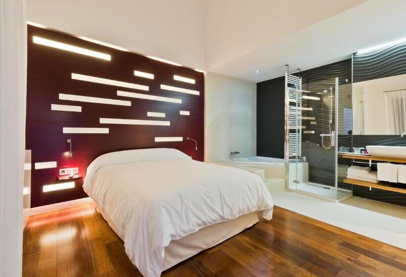 سوییت جونیور با بالکن, Las Casas De Pandreula