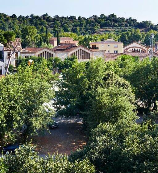 اتاق استاندارد با چشم‌انداز کوهستان, Restaurant Lotus Priorat