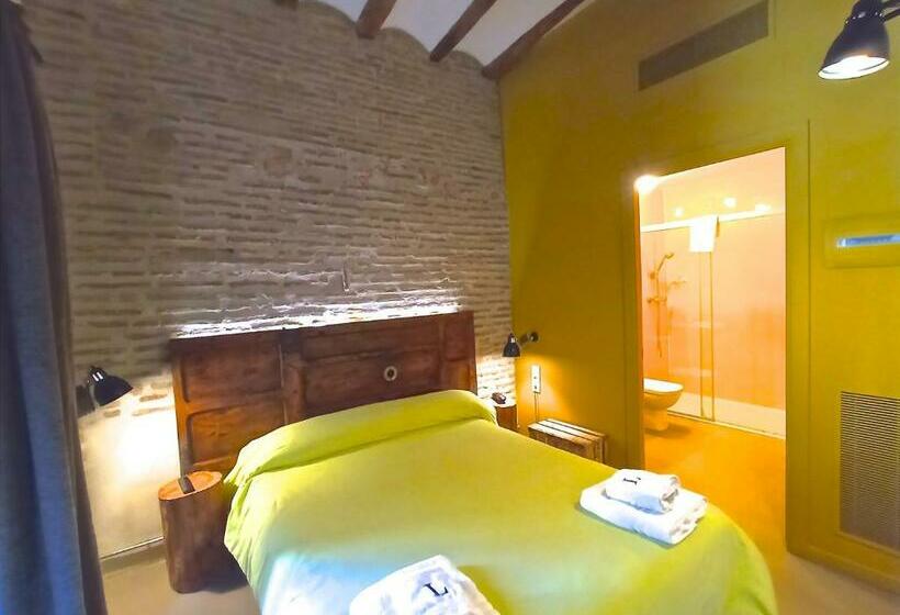 استودیوی استاندارد, Restaurant Lotus Priorat