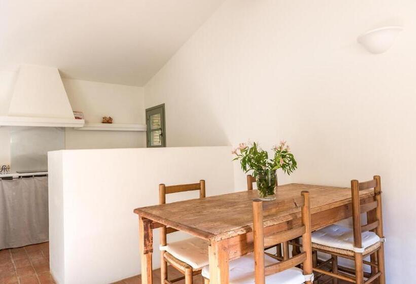2 Bedroom Apartment Garden View, Can Bassa