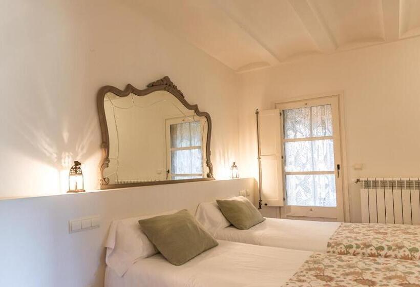 2 Bedroom Apartment Garden View, Can Bassa