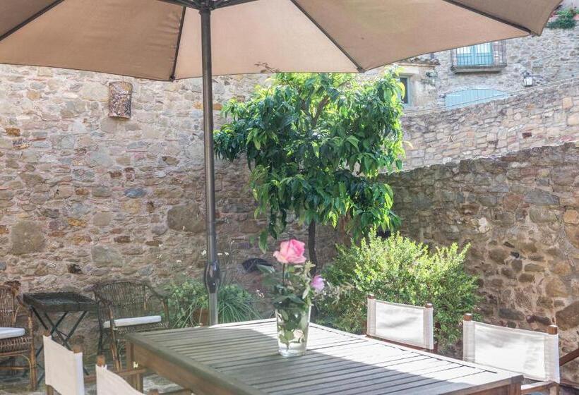 2 Bedroom Apartment Garden View, Can Bassa