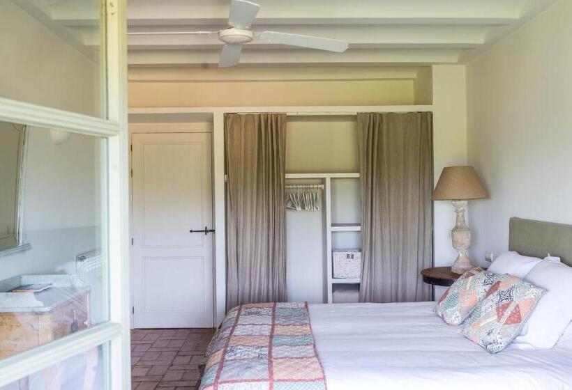 2 Bedroom Apartment Garden View, Can Bassa