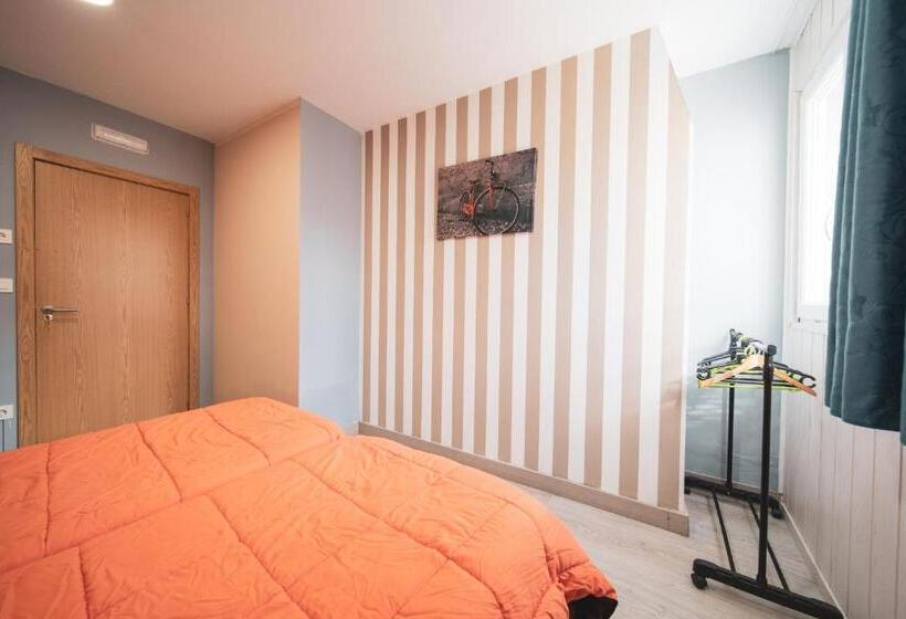 اتاق استاندارد, Albergue Barullo   Cubículos   Literas   Habitaciones