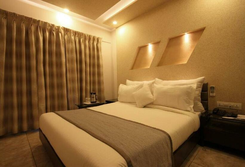 اتاق لوکس, Bait Inn
