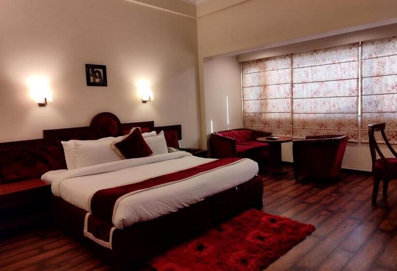 Mini Suite, Sepal