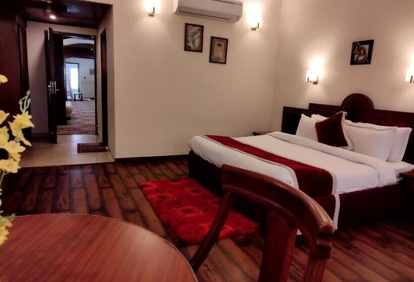 Mini Suite, Sepal