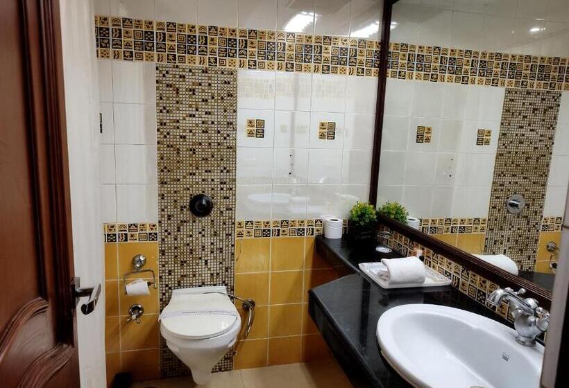 Mini Suite, Sepal