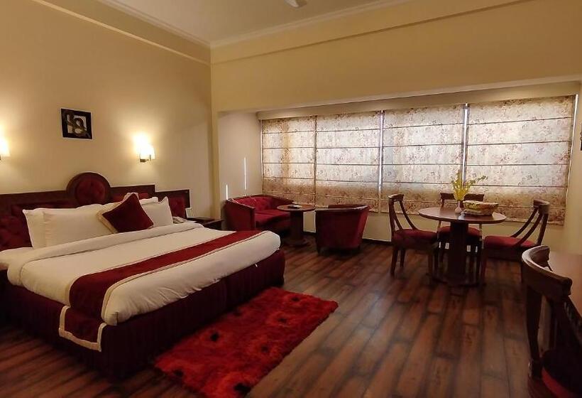 Mini Suite, Sepal