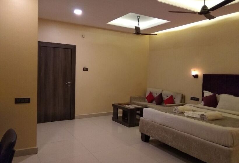 Premium Room City View, Jk Rooms 127 Hotel Parashar Check In