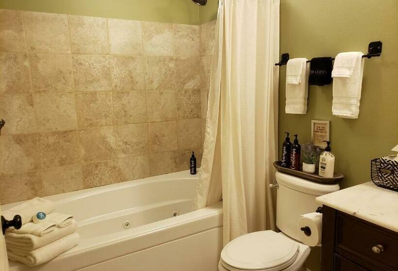 سوئیت با تخت بزرگ, Granite Hills Inn