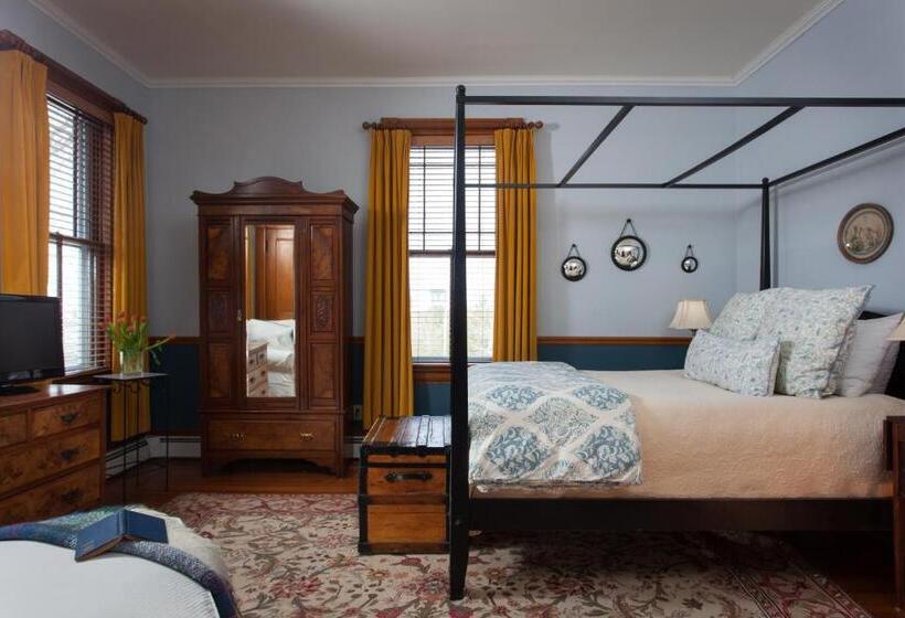 اتاق لوکس, Lang House On Main Street Bed & Breakfast