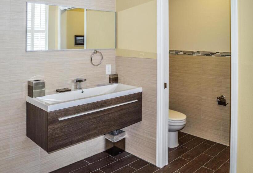 اتاق لوکس, Rio Vista Inn & Suites Santa Cruz