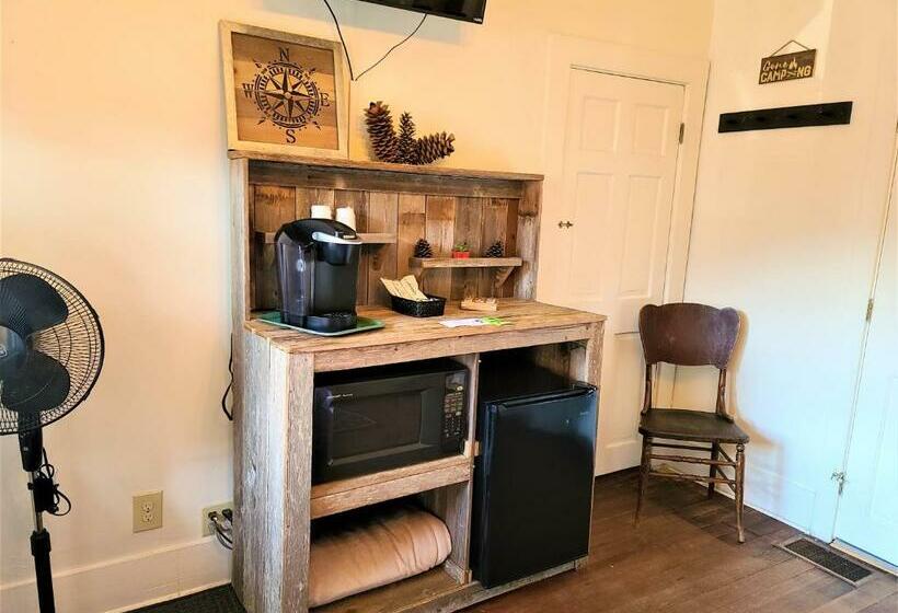 اتاق استاندارد با بالکن, Mrs. Anderson's Lodging