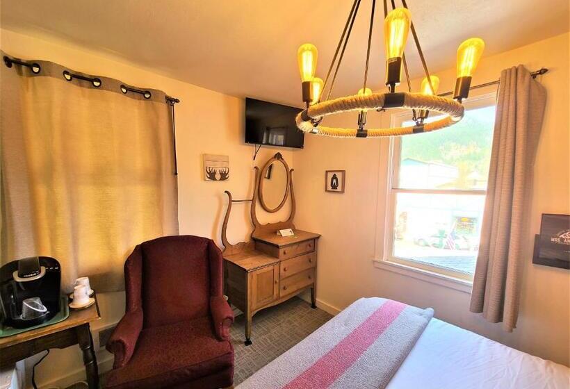 اتاق لوکس, Mrs. Anderson's Lodging