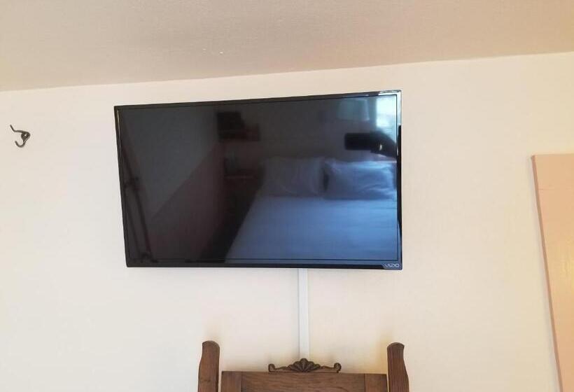 اتاق اکونومی, Mrs. Anderson's Lodging