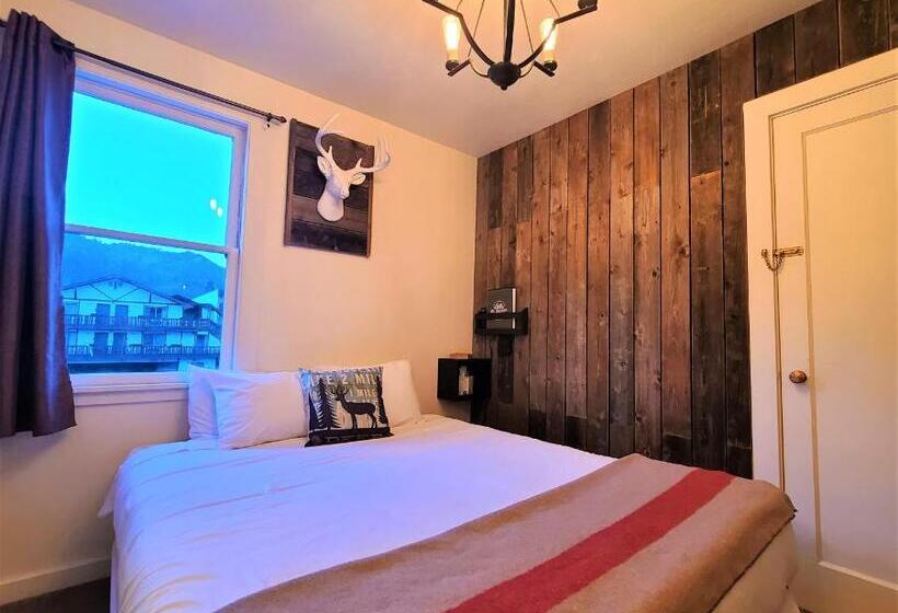 اتاق اکونومی, Mrs. Anderson's Lodging