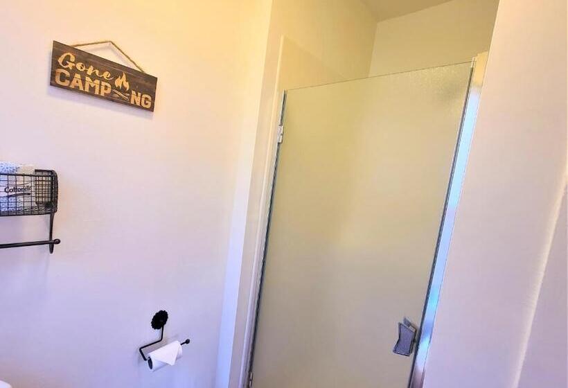 اتاق استاندارد با بالکن, Mrs. Anderson's Lodging