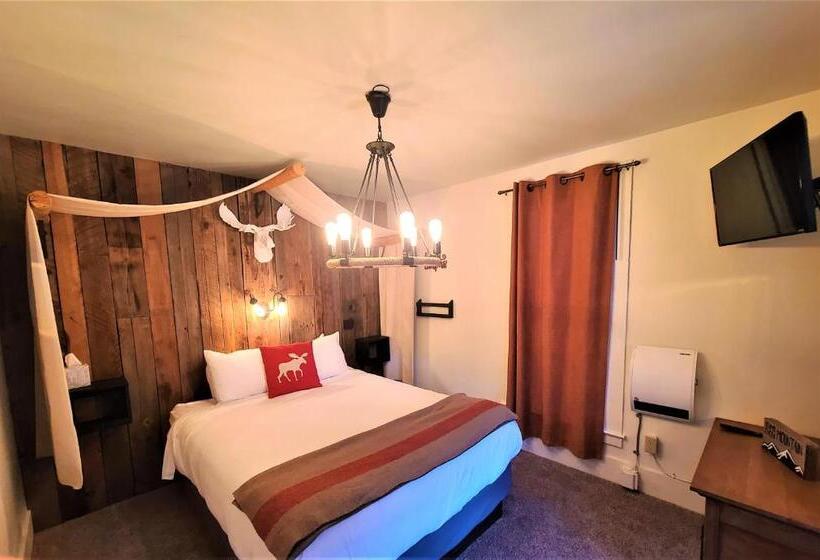 اتاق لوکس چهار تخته, Mrs. Anderson's Lodging