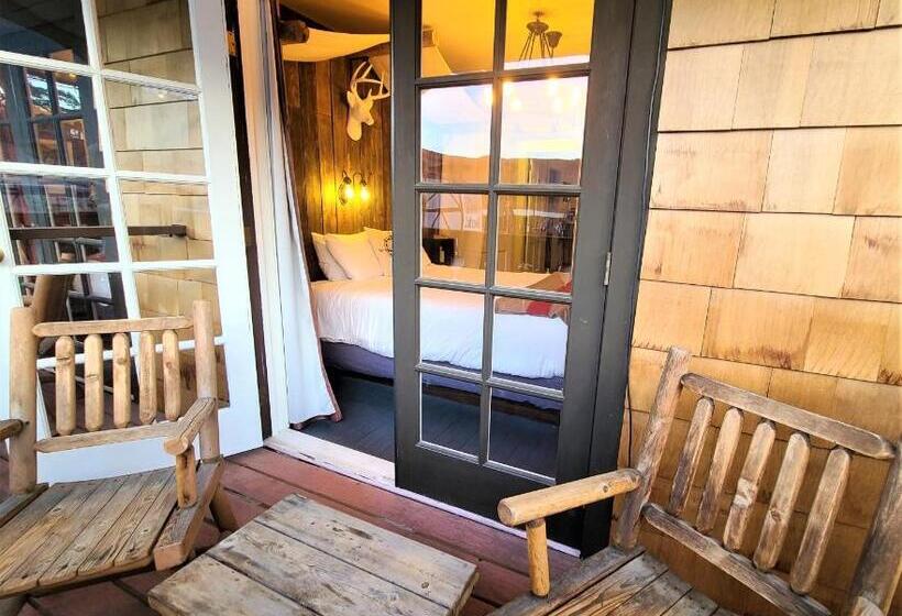 اتاق استاندارد با سرویس بهداشتی مشترک, Mrs. Anderson's Lodging