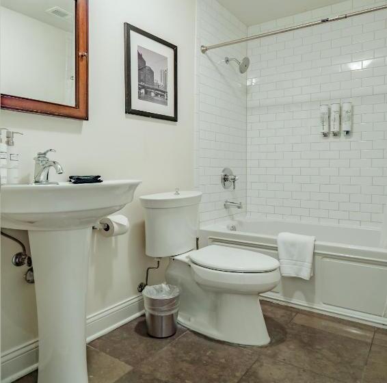 3 Bedroom Suite, The Guesthouse