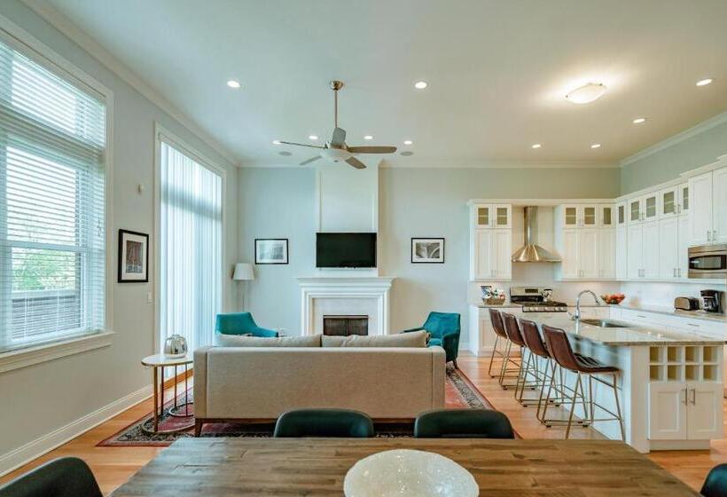3 Bedroom Suite, The Guesthouse