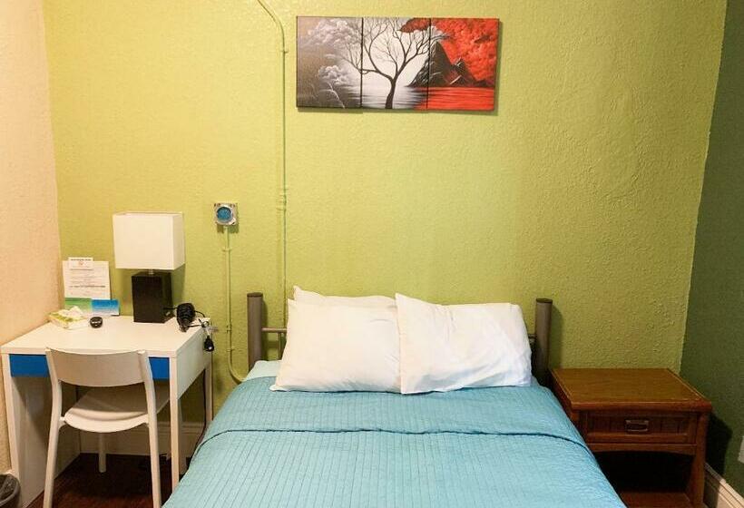 اتاق استاندارد, Orange Village Hostel
