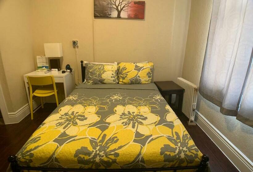 اتاق استاندارد, Orange Village Hostel