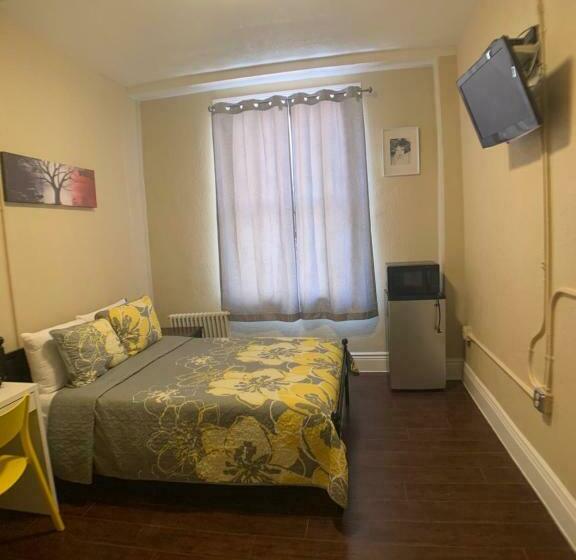 اتاق استاندارد, Orange Village Hostel