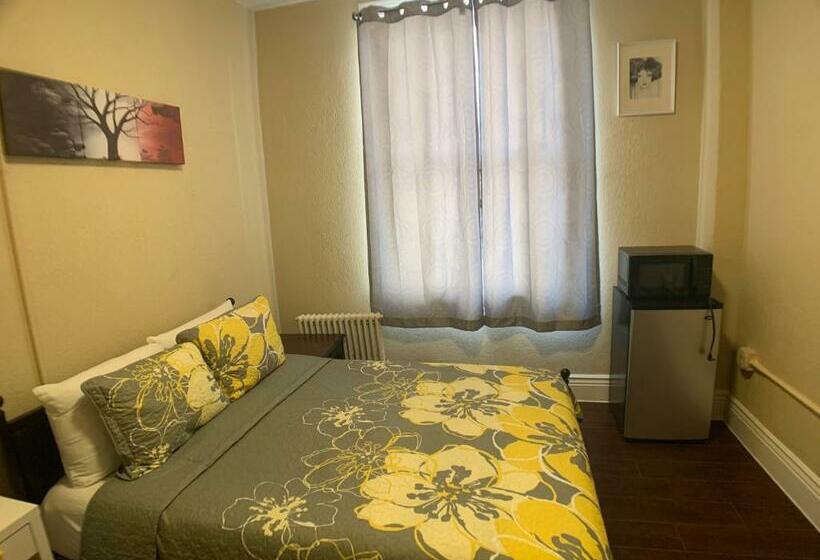 اتاق استاندارد, Orange Village Hostel