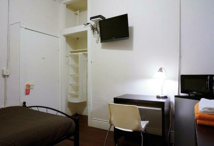 اتاق استاندارد, Orange Village Hostel