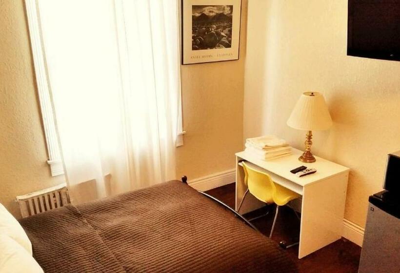 اتاق استاندارد, Orange Village Hostel