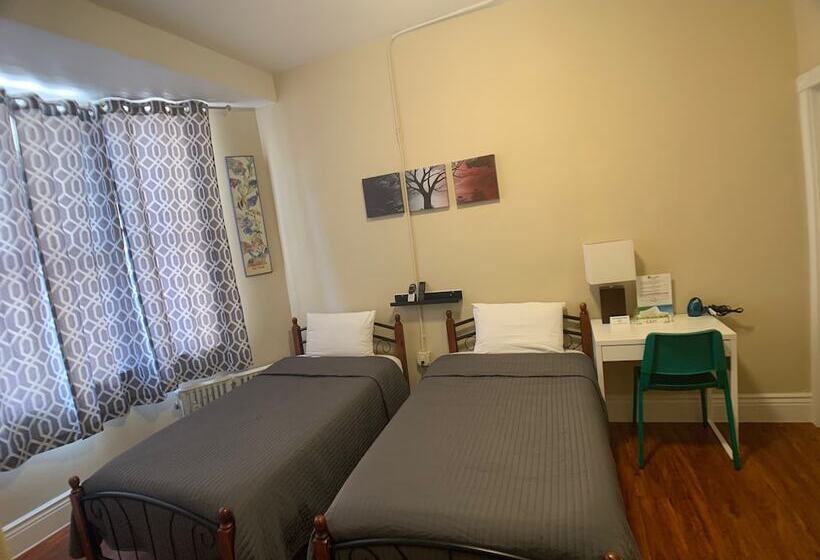 اتاق استاندارد, Orange Village Hostel