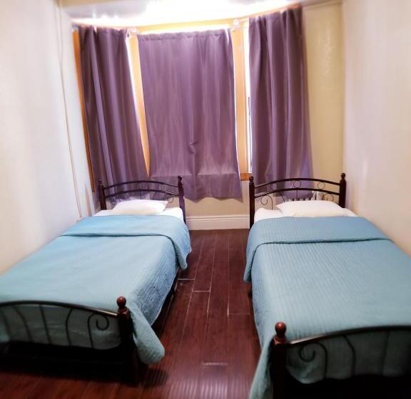 اتاق استاندارد, Orange Village Hostel