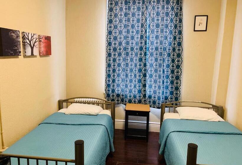اتاق استاندارد, Orange Village Hostel