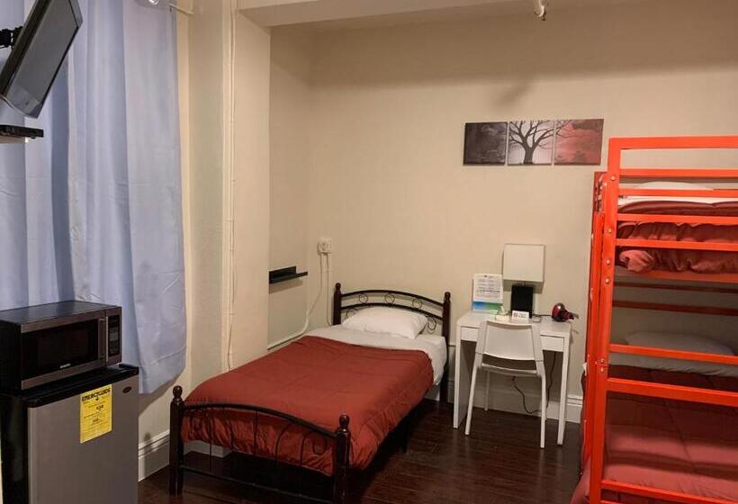اتاق استاندارد سه نفره, Orange Village Hostel