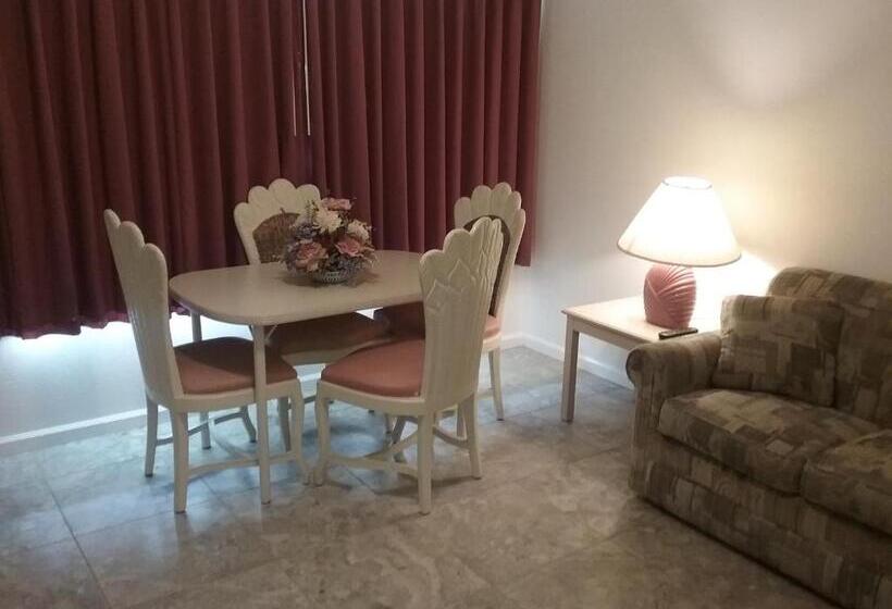 سوئیت با تخت بزرگ, Apollo Motel