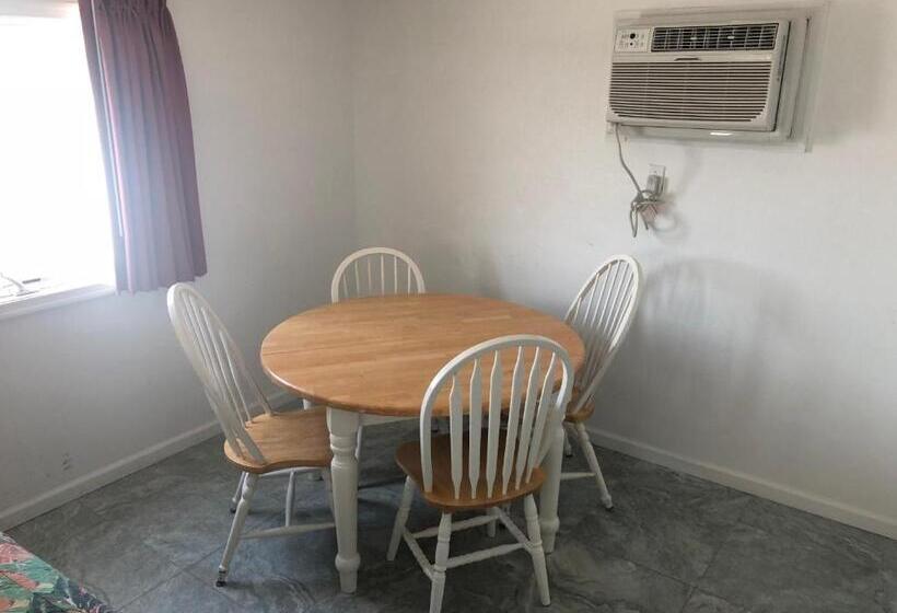 استودیوی لوکس, Apollo Motel