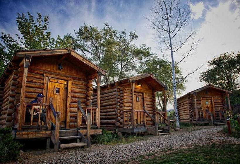 اتاق استاندارد با سرویس بهداشتی مشترک, Escalante Outfitters