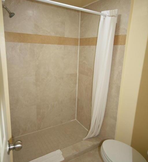اتاق استاندارد با تخت بزرگ, Sinbad Motel