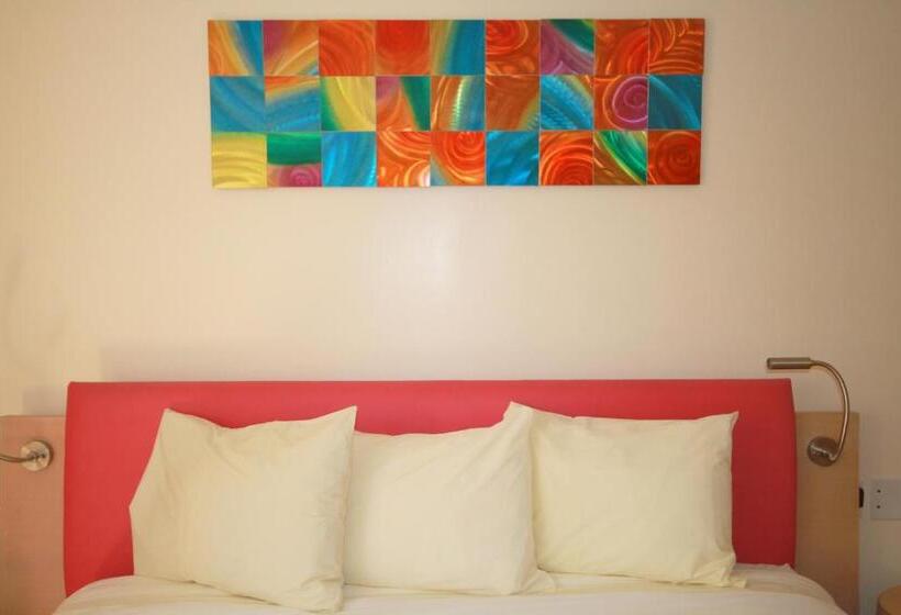 اتاق استاندارد با تخت بزرگ, Sinbad Motel