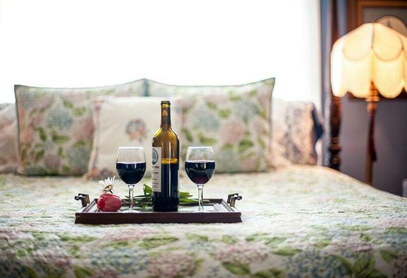 سوئیت با تخت بزرگ, Anchorage Inn B&b