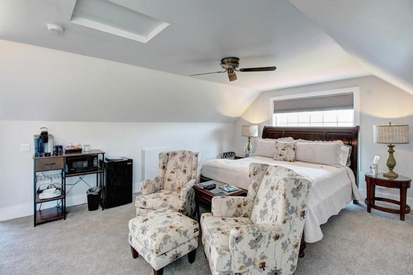 سوئیت با تخت بزرگ, Anchorage Inn B&b