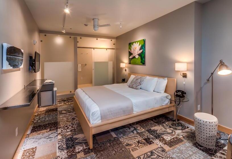 اتاق استاندارد با تخت بزرگ, Island Inn At 123 West